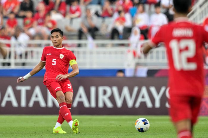 Aksi Rizky Ridho saat Timnas U-23 Indonesia harus mengakui keunggulan Uzbekistan 0-2 dalam semifinal Piala Asia U-23 2024, Senin (29/4/2024).