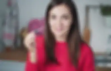 Biar Enggak Breakout, Gini 5 Cara Tepat Pakai Serum Buat Remaja!