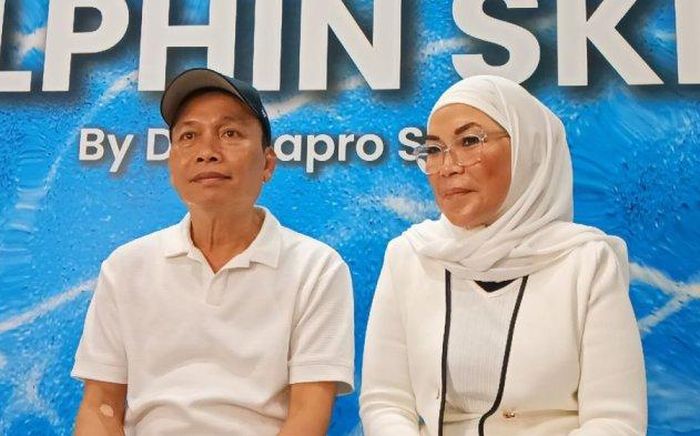 Ayah Rozak dan Umi Kalsum