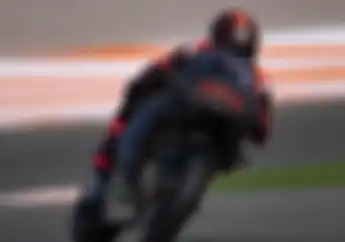 Ini Alasan Kenapa Motor Tes Jorge Lorenzo Hanya Berwarna Hitam Polos Saja