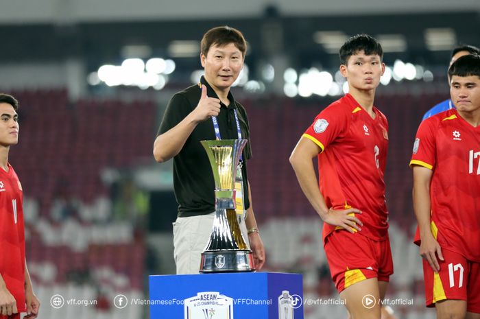 Kim Sang-sik membawa Timnas U-23 Vietnam juara ASEAN Cup U-23 2025 di Indonesia.