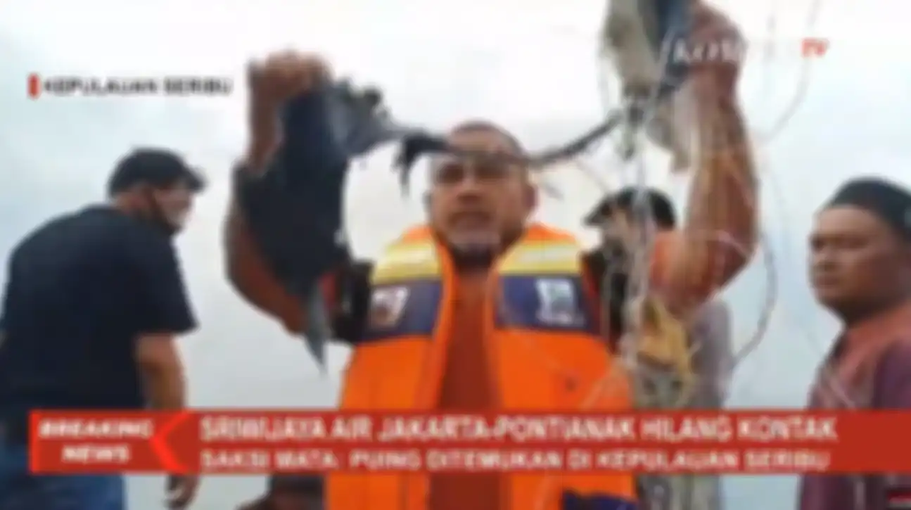 Barang yang diduga berasal dari pesawat Sriwijaya air 
