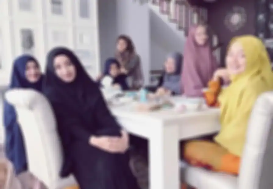 Ruang makan Lyra Virna