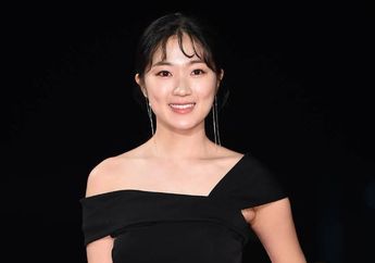 Tiba di Bali Tengah Malam, Attitude Kim Hye Yoon Sukses Bikin Penggemar Terkagum