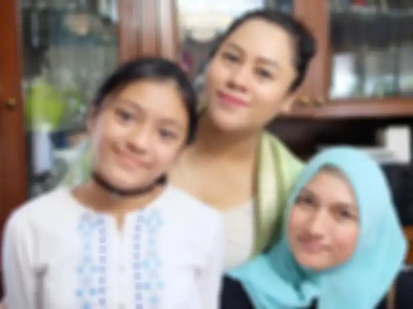 Alleia Ananta Irhan, Adik Sarah Amalia, dan Sarah Amalia