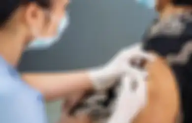 Kesalahan Petugas, Wanita Ini Disuntik Vaksin Covid-19  6 Dosis Sekaligus, Begini Kondisinya