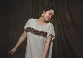 Tampil Garang Pakai Kaus Macan Seharga Rp 6 Juta Saat Santai di Rumah, Nagita Slavina Bikin Netizen Sesak Napas: Masya Allah Gusti Nu Agung Meni Teu Kiat!