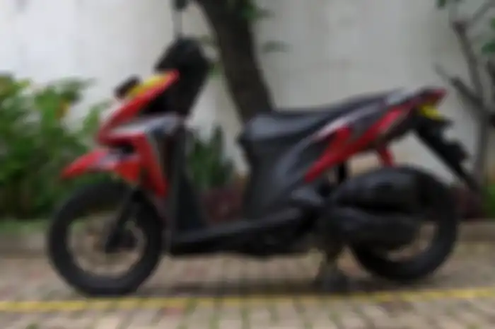 Motor Honda Vario 125 Old kembari diburu pecinta motor matic, berapa sih biaya servis di AHASS?
