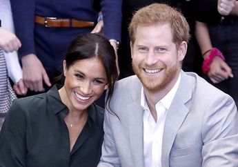 Kenakan Kerudung dan Busana Lebih Tertutup saat Masuk Masjid, Meghan Markle Curi Perhatian