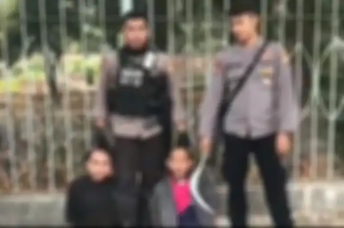 Tim Raimas Backbone (polisi bermotor) menangkap dua begal di Jaktim.