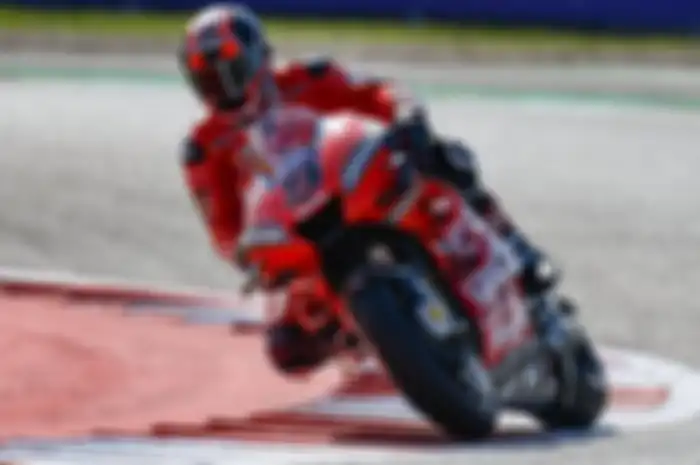 Pembalap Ducati, Danilo Petrucci mengaku masih kesulitan menikung dengan motor Desmosedici GP19 karena punya tubuh tinggi