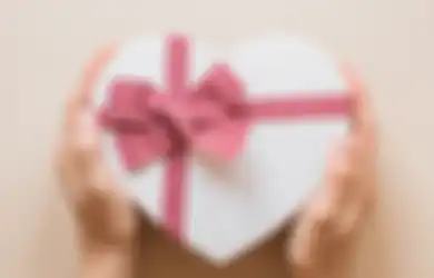 Rayakan Hari Kasih Sayang Bareng Ibu Tercinta, Ini 12 Ide Hadiah Valentine untuk Mama