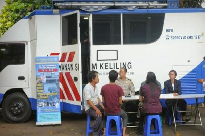 Ilustrasi perpanjang SIM. Catat Lokasi dan Jadwal SIM Keliling 10 Desember 2021 di Jakarta, Tangerang, Bekasi, Depok dan Bogor