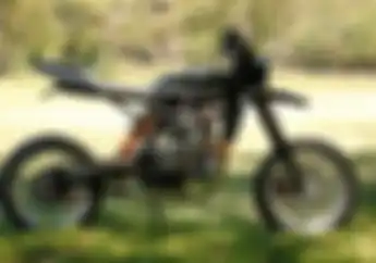 Usung Konsep Flat Tracker, Motor KTM Ini Terlihat Unik dan Jangkung Bingits...