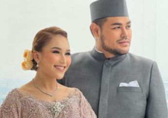 '5 Tahun Aja Sudah Hebat', Hubungannya dengan Ivan Gunawan Diterawang Pejabat Tinggi Negara, Ayu Ting Ting Langsung Syok Dengar Asmaranya dengan sang Desainer Diprediski Tak Bakal Awet, Hal Ini Jadi Tandanya