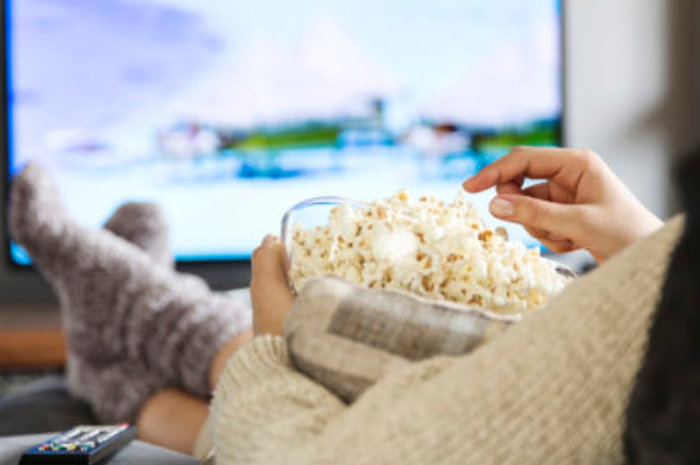Illustrasi terlalu sering menonton TV