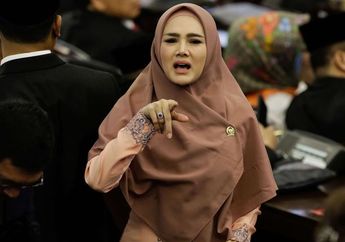 Sempat Komentari Soal Wacana Pemungutan Pajak Sepeda, Mulan Jameela Kini Tunjukkan Taringnya di Depan Direktur Utama Pertamina: Apakah Memungkinkan Apabila Harga Pertamax Ini Bisa Diturunkan Sama dengan Premium?