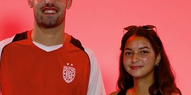 Terungkap Jalin Hubungan, Jens Raven Ditemani Pemain Timnas Putri Indonesia Saat Teken Kontrak bersama Bali United