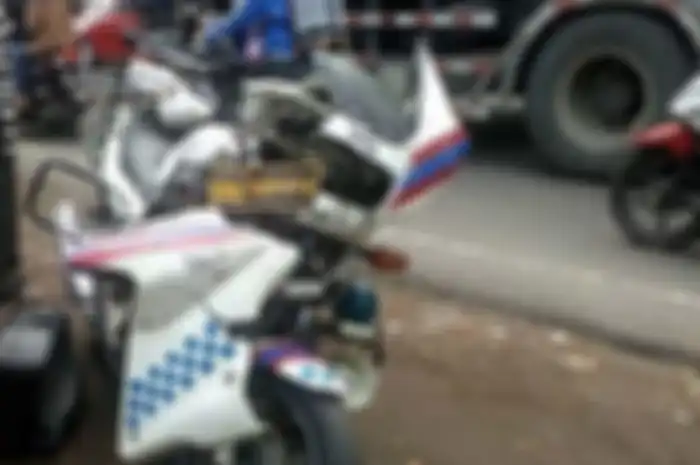 Motor Patwal rusak parah ditabrak Pajero di Mojokerto
