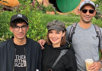 Punya Wajah Menawan, Ini Sosok Izzat Assegaf, Anak Najwa Shihab yang Baru Lulus SMA!