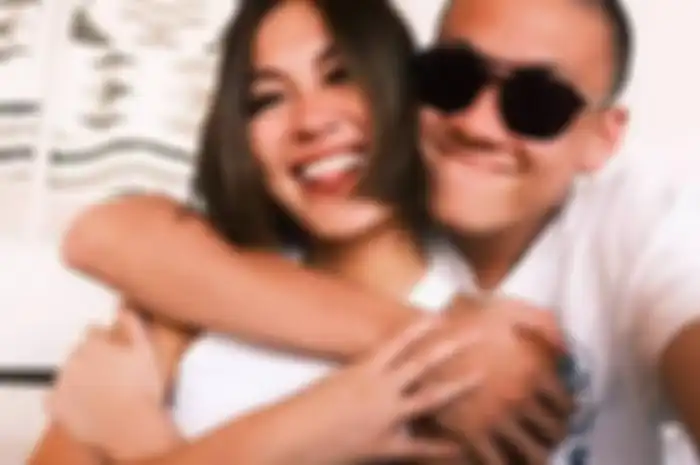 Tak Heran Agnez Mo Kepincut dengan Berondong 22 Tahun, Rupanya Adam Rosyadi Memiliki Segudang Prestasi yang Tak Kalah Mentereng dari Mantan Kekasih Wijin