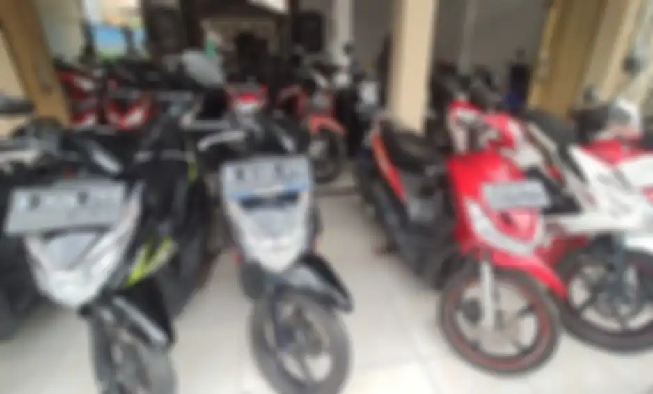 Ilustrasi dealer motor bekas. Honda BeAT cuma segini.