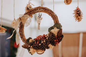 Tradisi Natal unik menyatu dengan kepercayaan dan adat istiadat kuno.