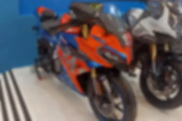 CFMoto 250SR