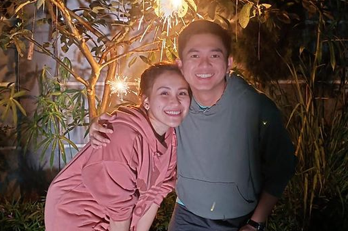Ayu Ting Ting dan Adit Jayusman 