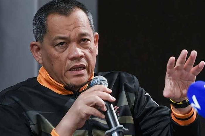 Presiden Federasi Sepak Bola Malaysia (FAM), Datuk Hamidin, menyebut pihaknya adalah korban pengkhianatan Kim Pan-gon.