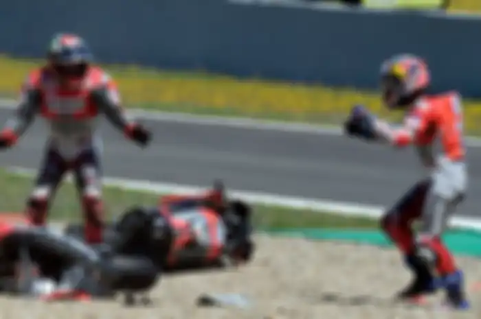 Andrea Dovizioso dan Jorge Lorenzo tumbang di MotoGP Spanyol 2018