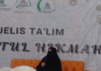 Peggy Melati Sukma Mendadak Lakukan Hal Ini Saat Ada Anak Kecil Tantrum&nbsp;Ketika Dirinya Ceramah