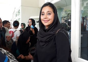 Bikin Merinding! Ayu Azhari Beberkan Pengalaman Ikut Memandikan Jenazah Artis Ini, Ungkap Kondisi Wajah sang Aktris Senior
