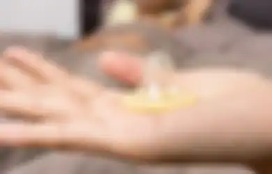 Pakai Alat Bantu, Influencer Ini Nekat Lakukan Hubungan Intim saat Menstruasi, Buya Yahya: Dosa Besar...