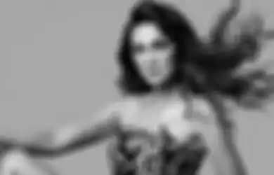 Duitnya Ngalir Terus, Dua Kakak Luna Maya Punya Kerjaan Mentereng yang Tak Kalah dari Sang Artis, Prestasinya di Bidang Ini Sampai Diakui Internasional!