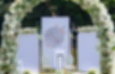 Viral di TikTok Pelaminan Roboh di Tengah Acara Gara-gara Ulah Bocah, Ternyata Ini Fakta Sebenarnya
