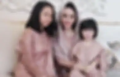 Gemasnya Dua Putri Ririn Ekawati, Jasmine & Abigail, Pakai 3 Dress Ini