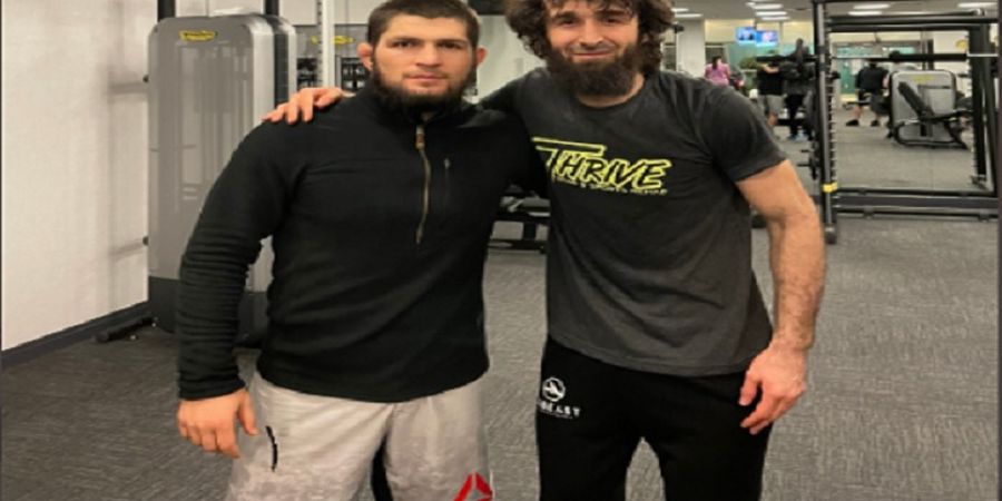 Penyebab Jagoan Kelas Bulu Terhebat Versi Khabib Absen Lama di UFC