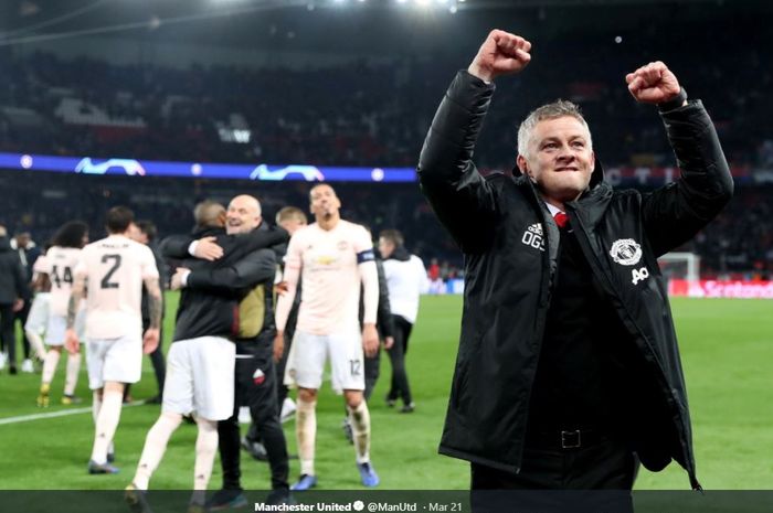 Ekspresi pelatih Manchester United, Ole Gunnar Solskjaer.