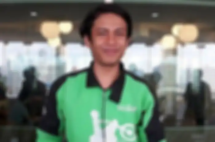 Fachrie Rizky Fauzan, driver ojol yang dapat motor dari Go Jek karena dapat 350 orderan Go Food  dalam sebulan.