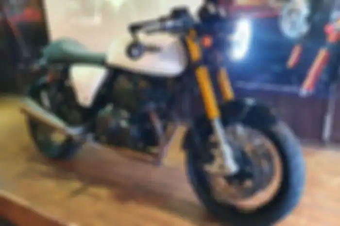 Cleveland Ace 250 Twin varian Cafe