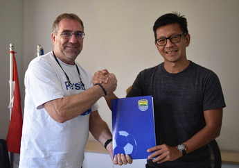 Kabar Baik untuk Robert Rene Alberts, Bos Persib Isyaratkan akan Ada Tambahan Pemain Baru