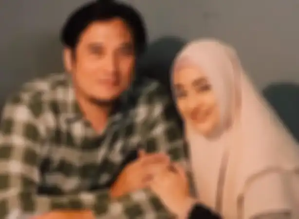 Tengku Firmansyah dan Cindy Fatikasari