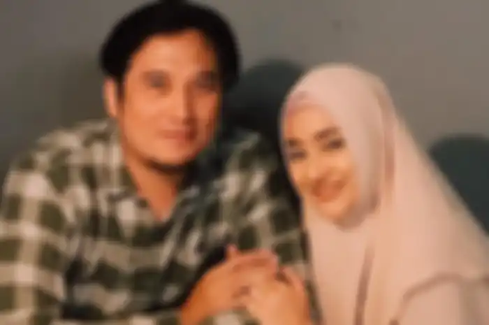Tengku Firmansyah dan Cindy Fatikasari