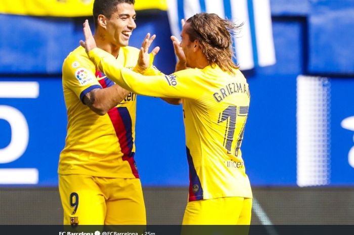 Luis Suarez merayakan gol yang dicetak Antoine Griezmann ke gawang Eibar yang membawa Barcelona unggul 1-0 atas Eibar pada pertandingan pekan ke-9 Liga Spanyol, Sabtu (19/10/2019).