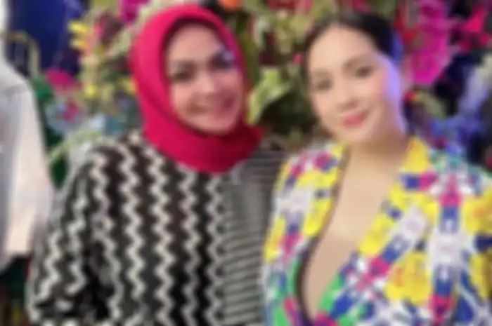 Rieta Amalia dan Nagita Slavina