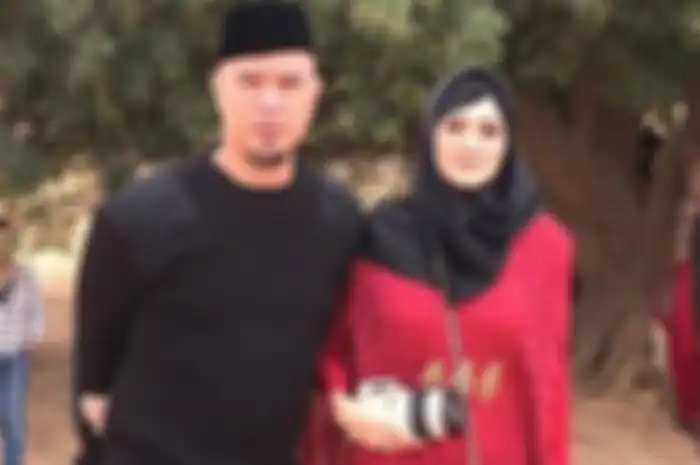 Mulan Jameela dan Ahmad Dhani 