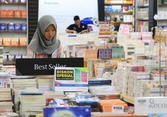 Meriahkan Akhir Tahun, Gramedia Beri Diskon 30% untuk Semua Buku dengan Promo 12.12 BUMBASTIS