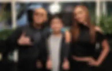 Tetap Rukun, 5 Anak Seleb Ini Anut Agama yang Beda dengan Orang Tuanya
