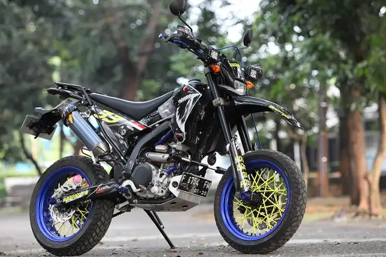 Modif Motor Yamaha WR250X 2014 Tampang Kalem Sudah Sampai Flores